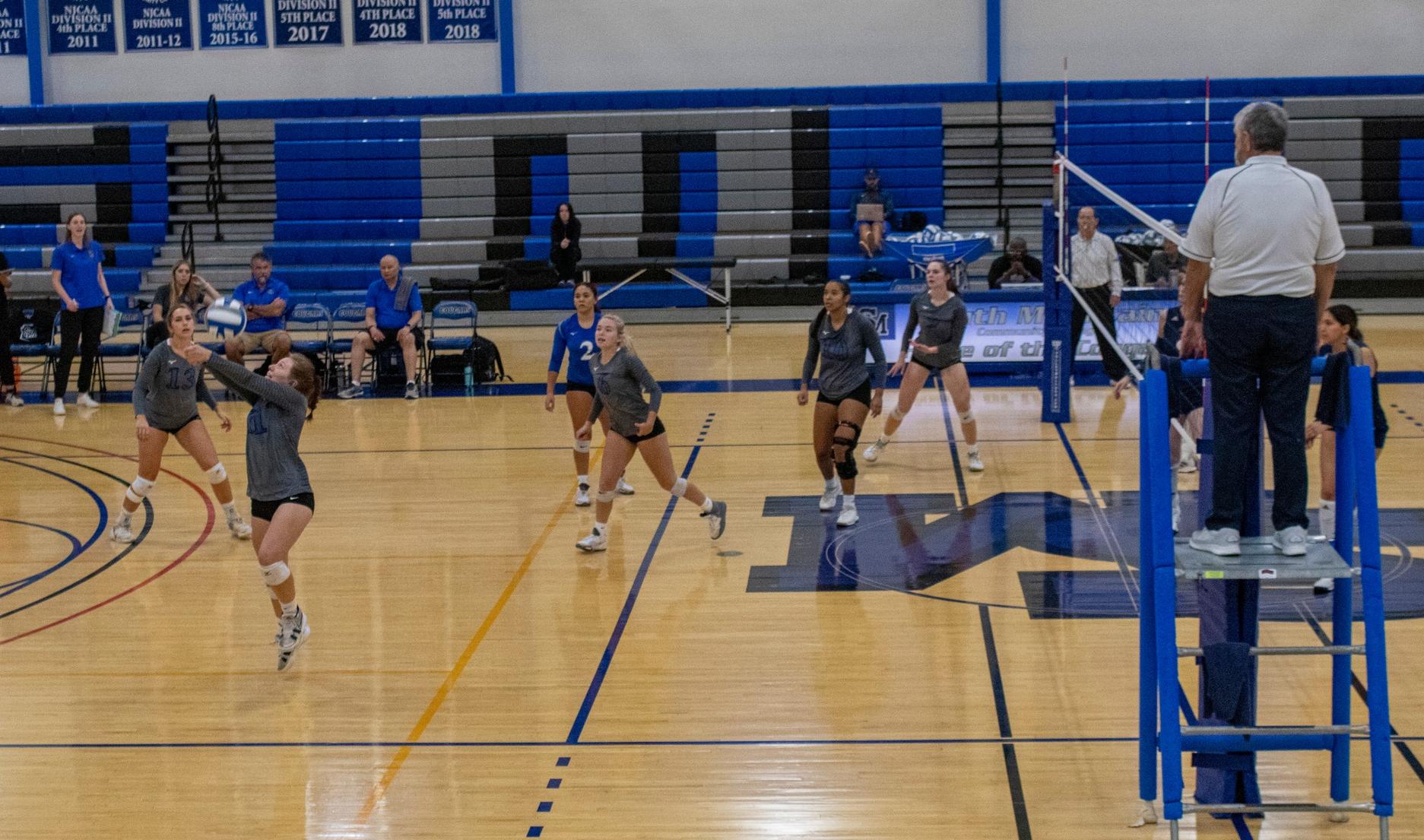 Cougar Women's Volleyball Squares off With Chandler-Gilbert CC